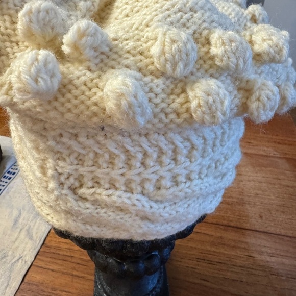 Handcrafted Chunky Beanie Hat / Cream - Picture 3 of 7